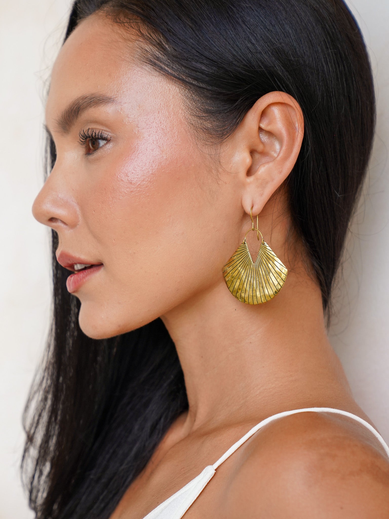 OCEAN SHELL EARRINGS