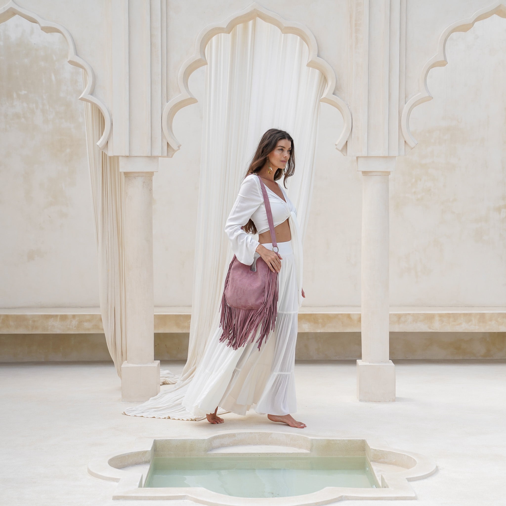 How to Style a Boho Chic Look: Embrace Your Free Spirit
