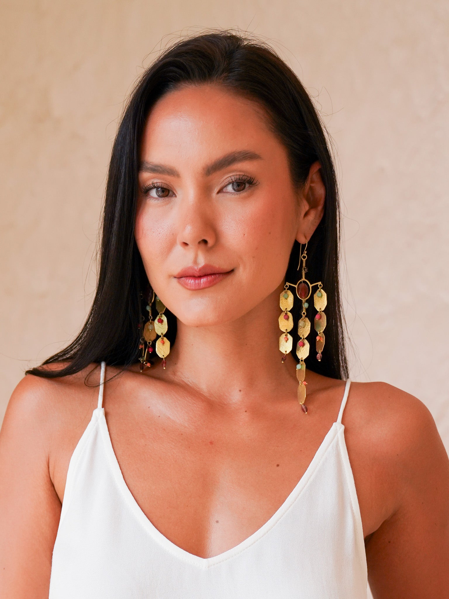 LUNA SHINE EARRINGS CORAL