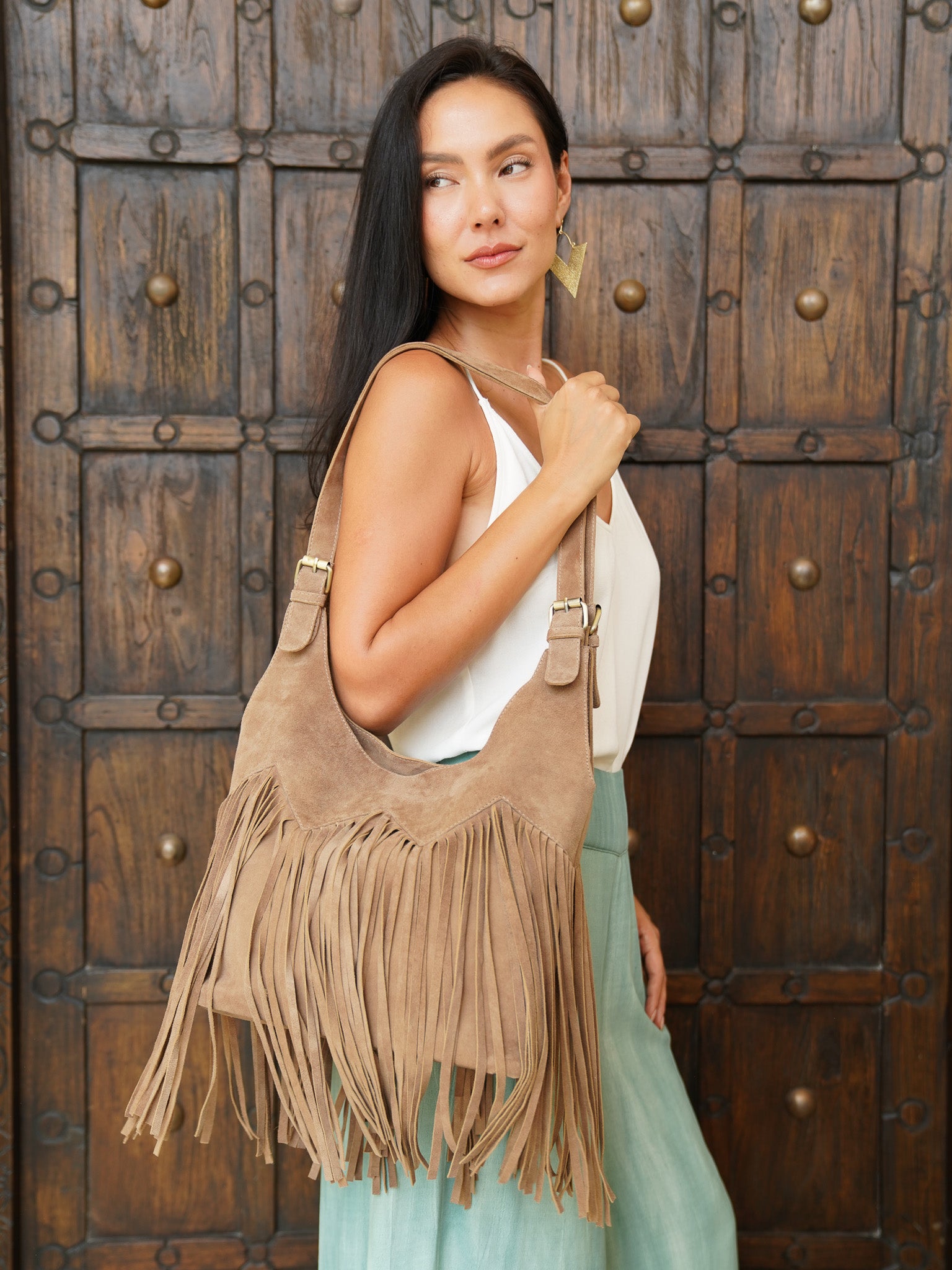 NOMADA FRINGE PURSE TAUPE