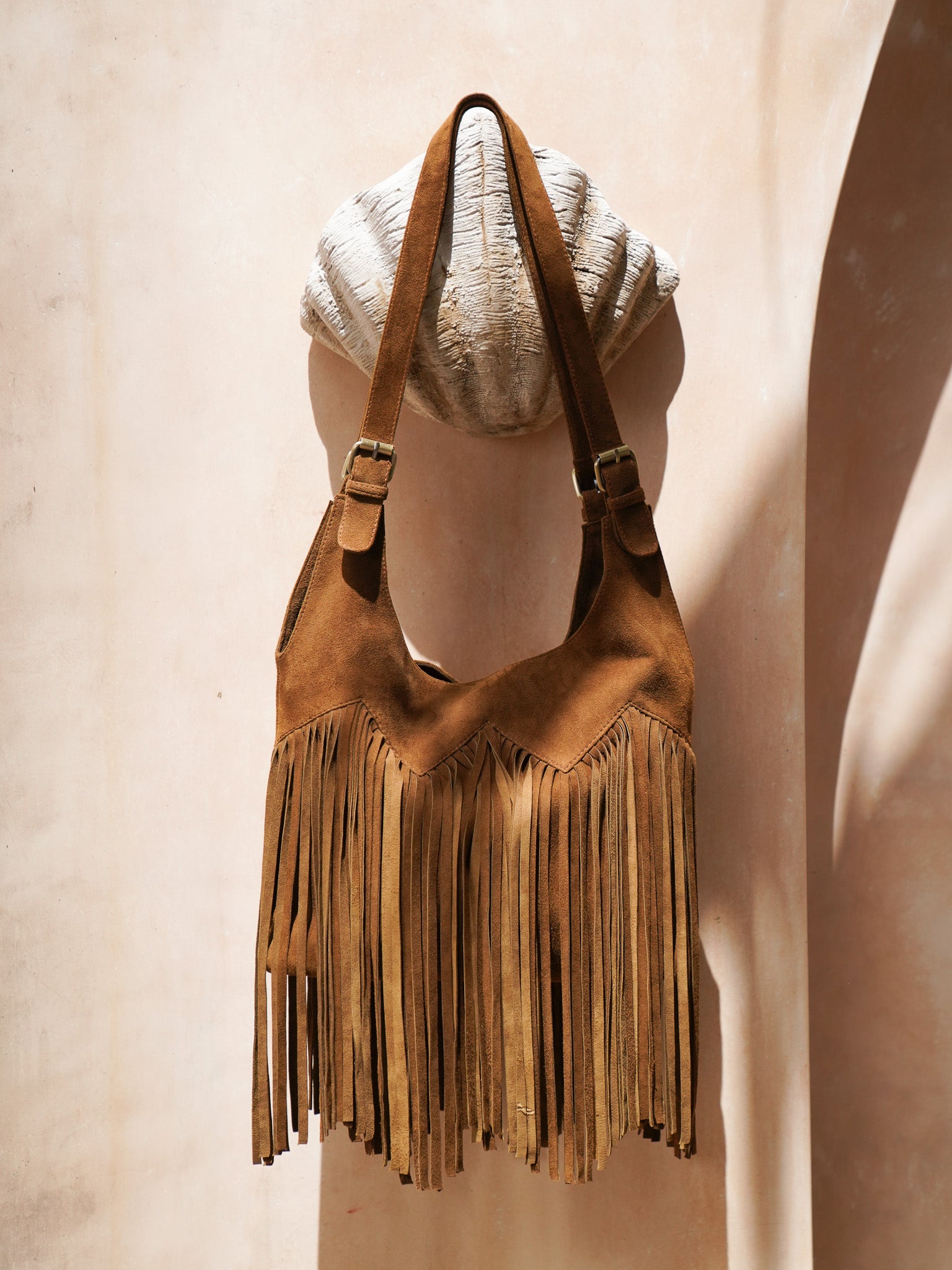 NOMADA FRINGE PURSE CACAO