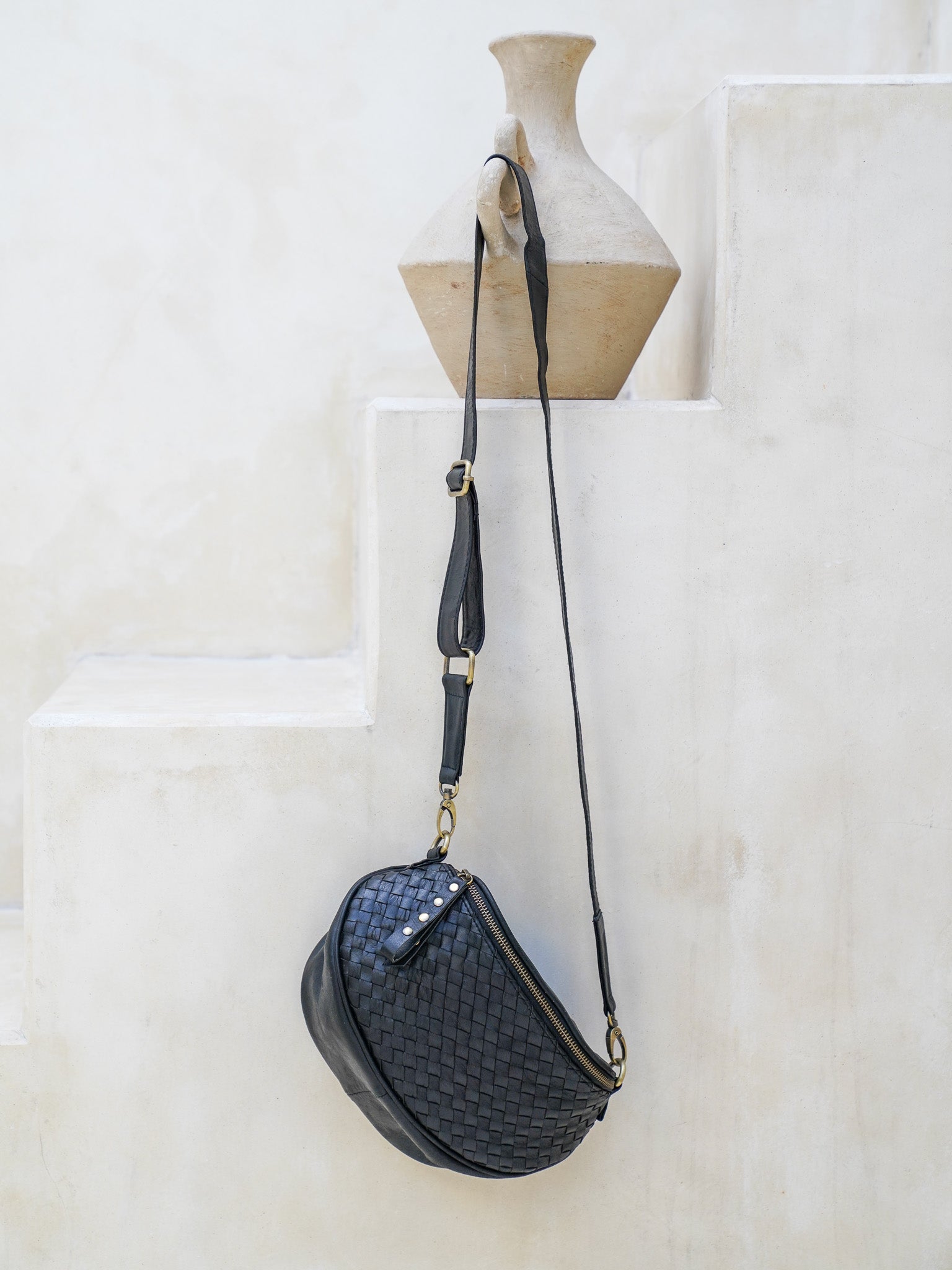 MAIA BLACK WAIST BAG